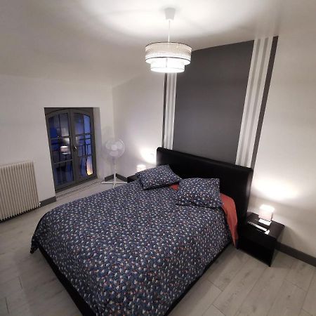 Appartement Cosy Entierement Equipe ヴィルヌーヴ・シュル・ロット エクステリア 写真